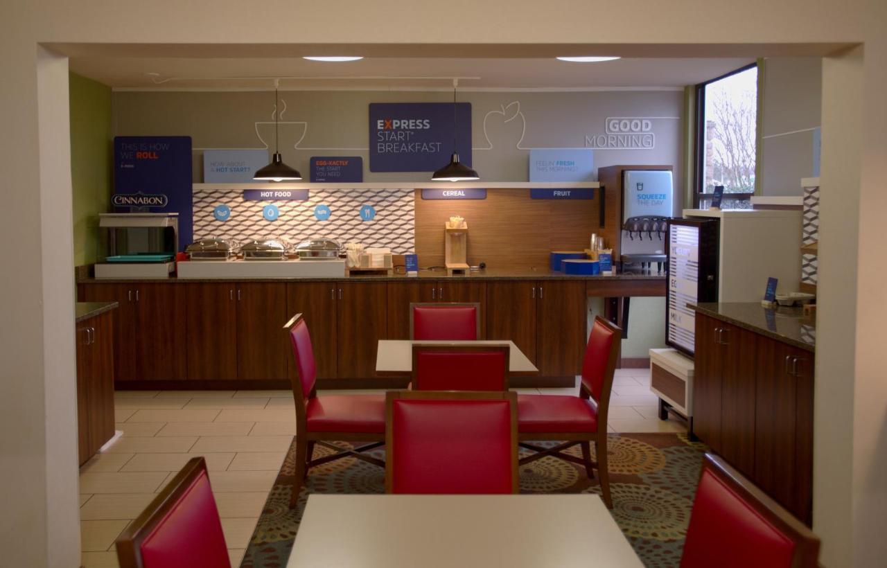 Holiday Inn Express Anderson I-85 - Exit 27- Highway 81 By Ihg Екстериор снимка