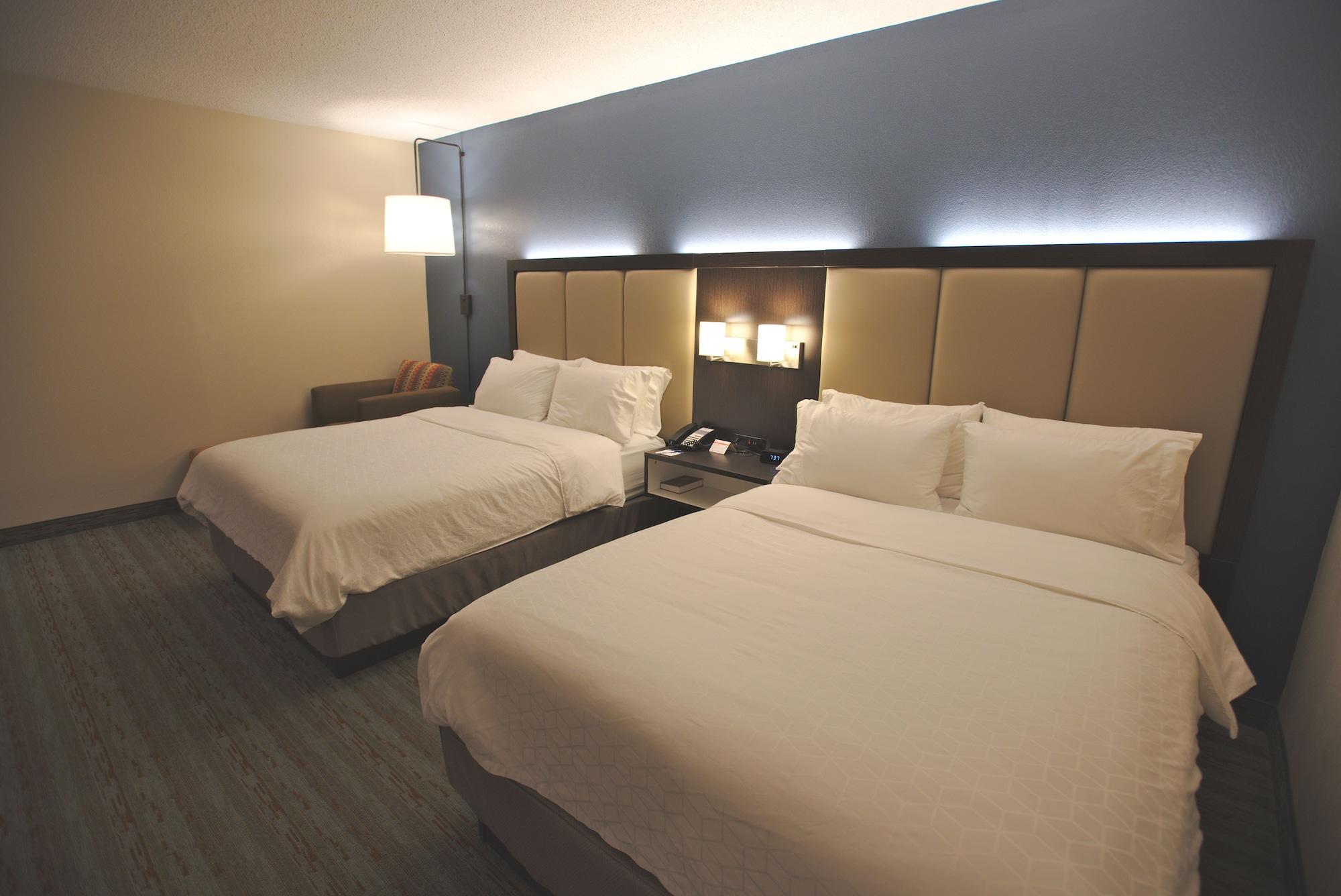 Holiday Inn Express Anderson I-85 - Exit 27- Highway 81 By Ihg Екстериор снимка