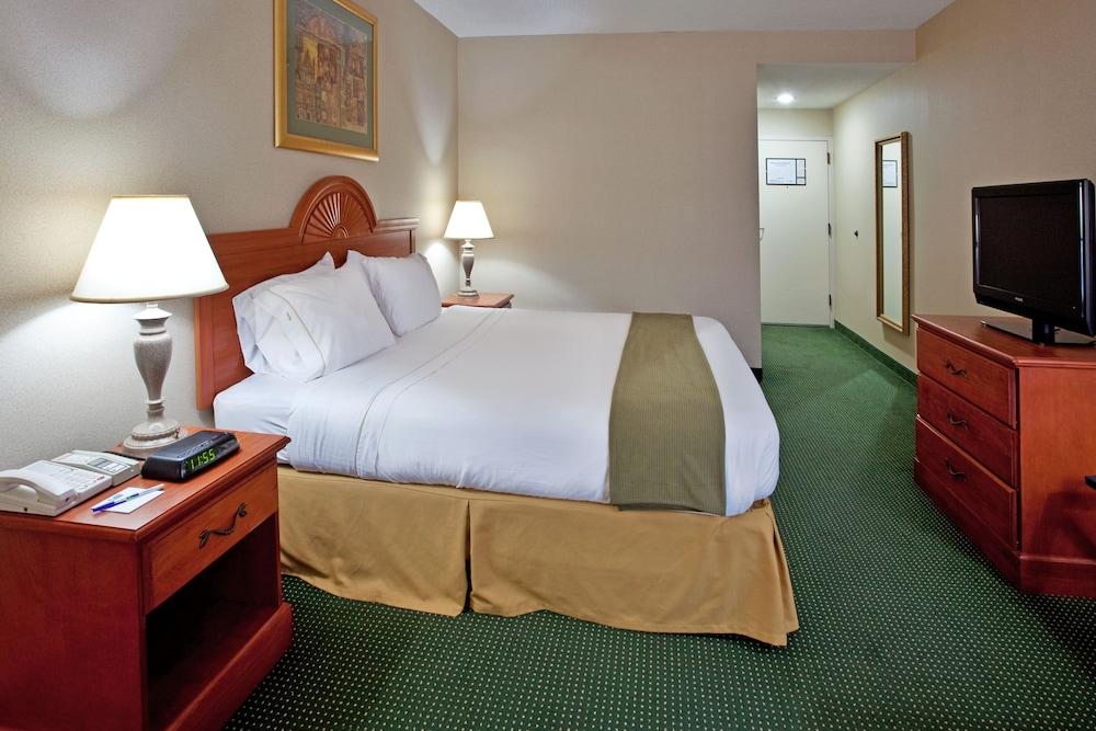 Holiday Inn Express Anderson I-85 - Exit 27- Highway 81 By Ihg Екстериор снимка