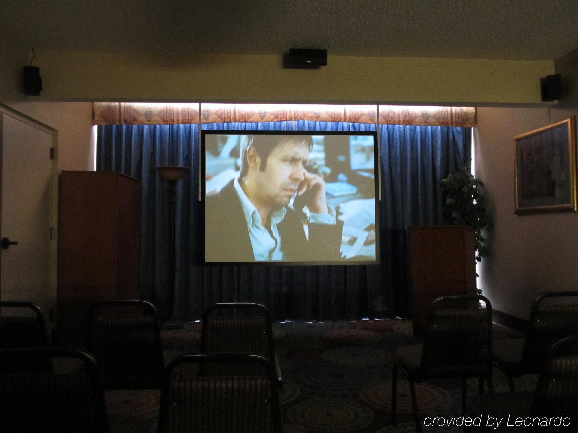 Holiday Inn Express Anderson I-85 - Exit 27- Highway 81 By Ihg Бизнес снимка