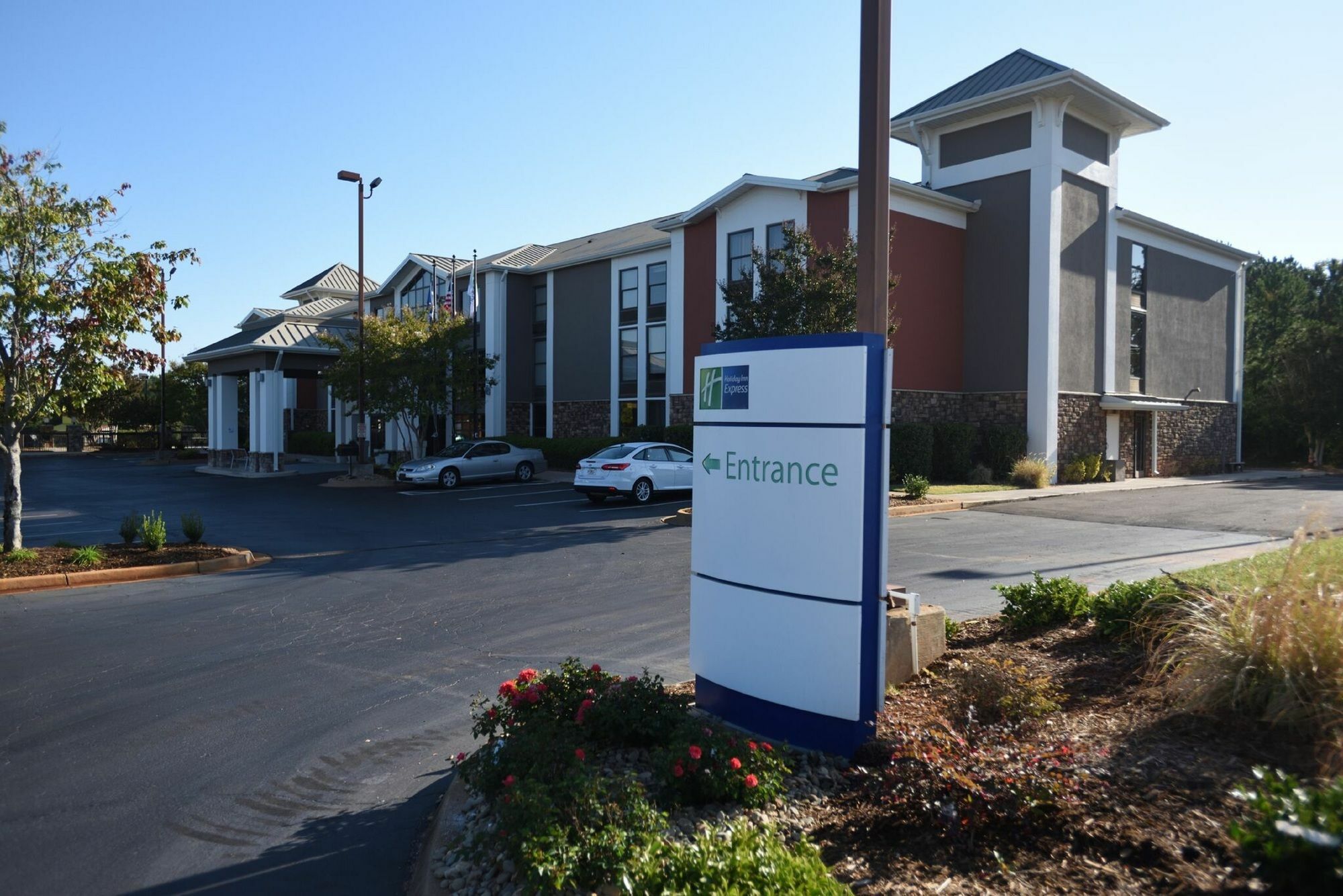 Holiday Inn Express Anderson I-85 - Exit 27- Highway 81 By Ihg Екстериор снимка